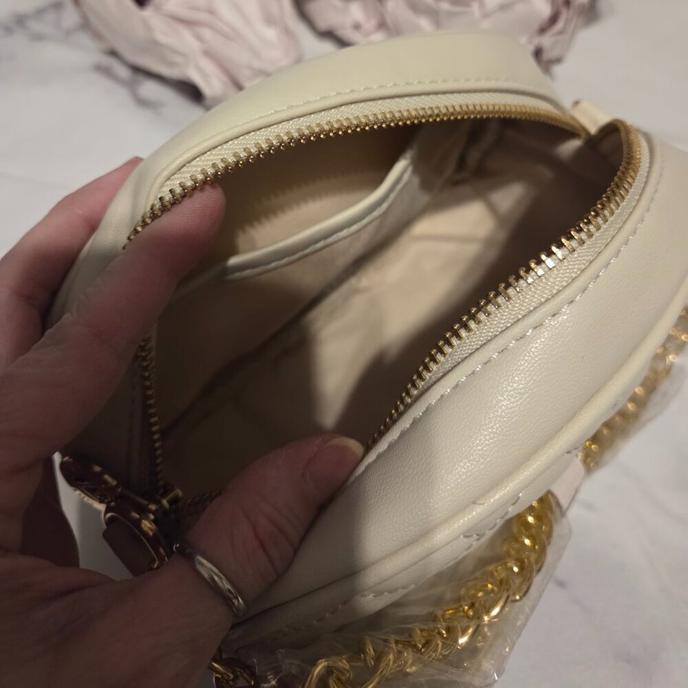 Valentino Orlandi Beige Rounded Camera Bag (Vegan Leather) #80 - Picture 4 of 7